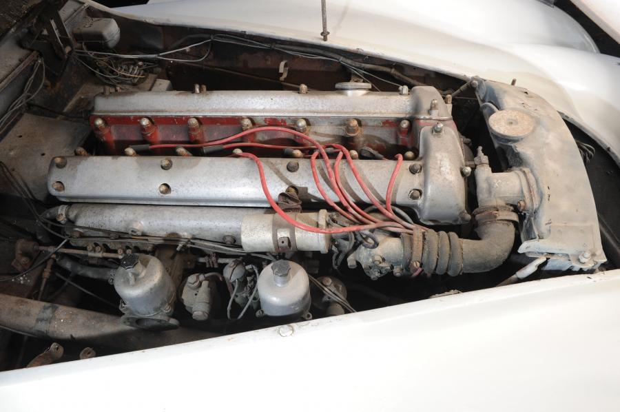  Jaguar XK120 Roadster 1952 года  (фото 9 из 25)